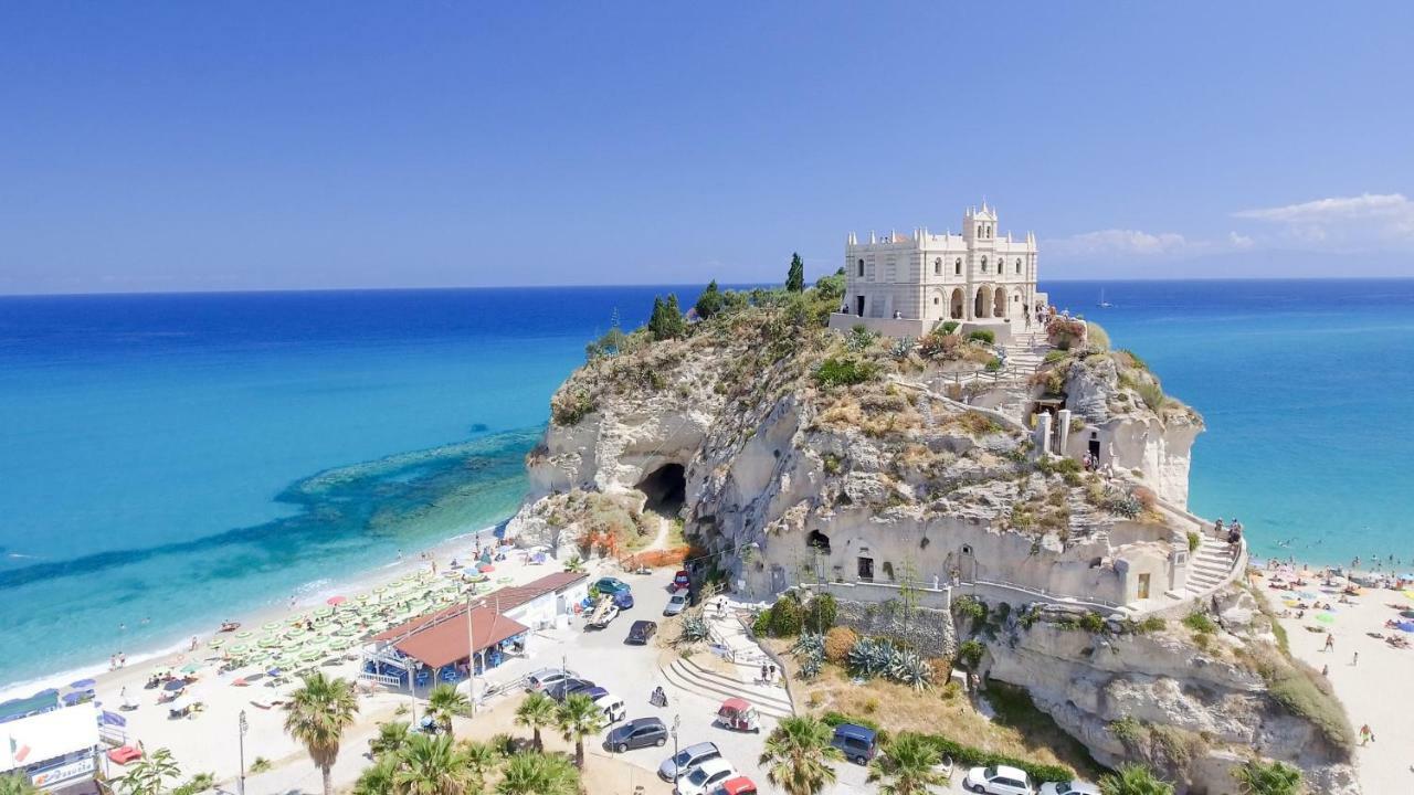 Astoria Tropea Centro Storico Apartment Exterior photo